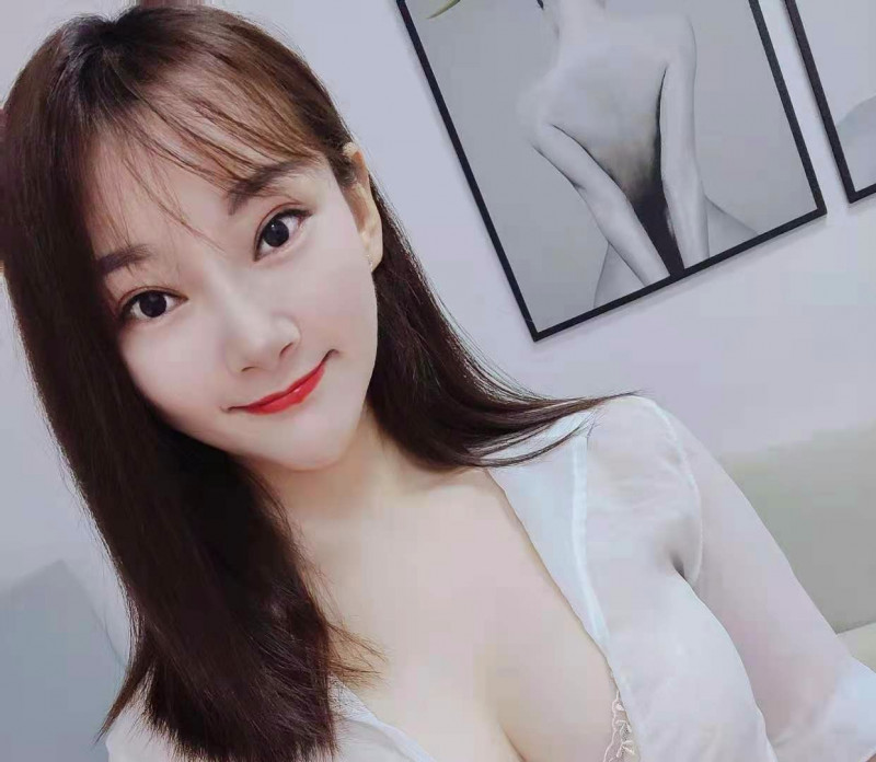 万佳小女神 苗苗